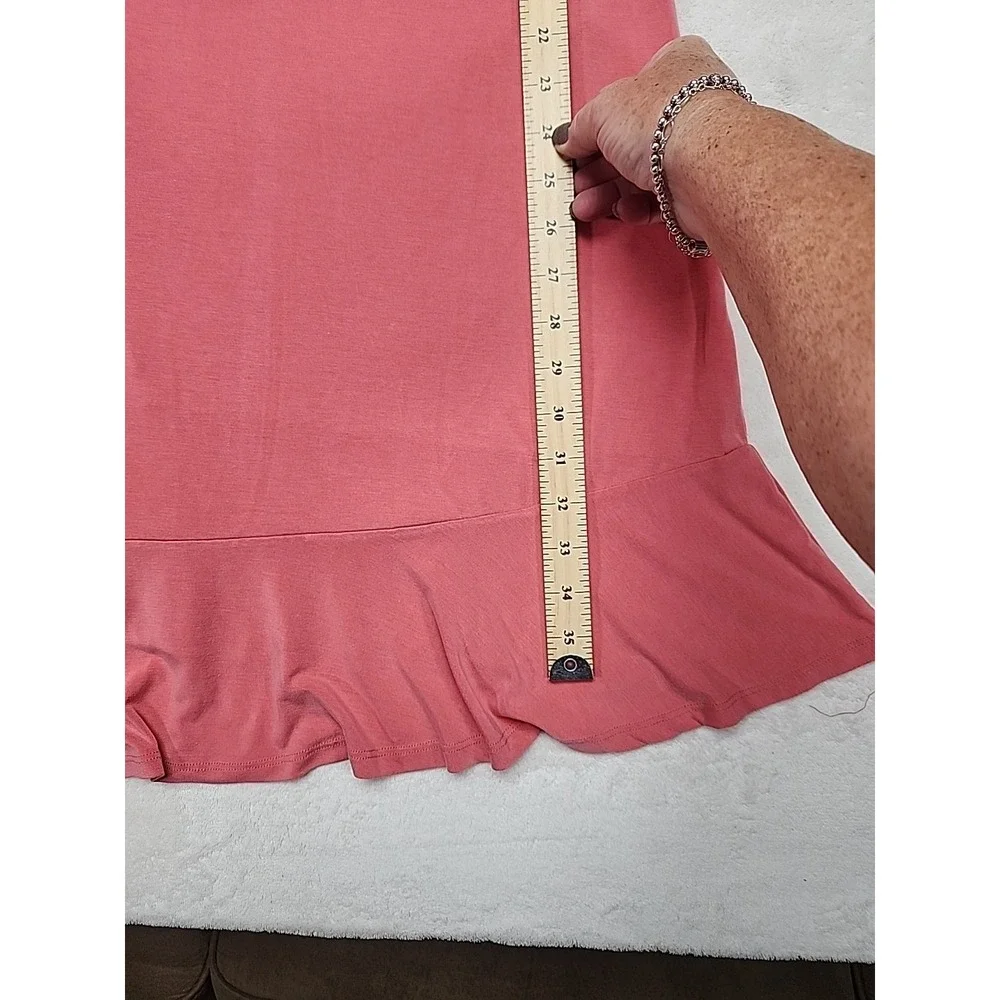 Anthropology  Short Sleeve Ruffled Sleeve Coral Colored Size‎ Large